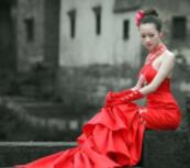 中国传统之美的旗袍正在加速转型，走出
